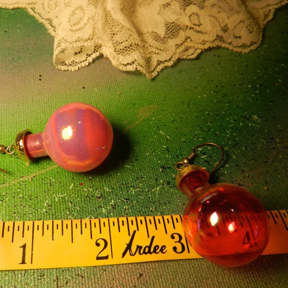 VTG Contempo pink Barbiecore earrings pierced Christmas ornament gold tone caps
